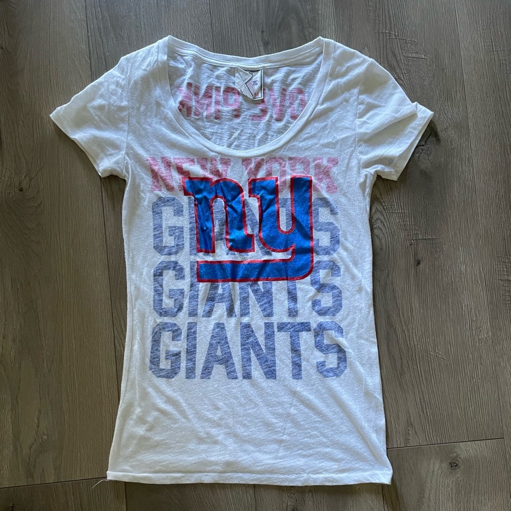NY Giants PINK tee shirt